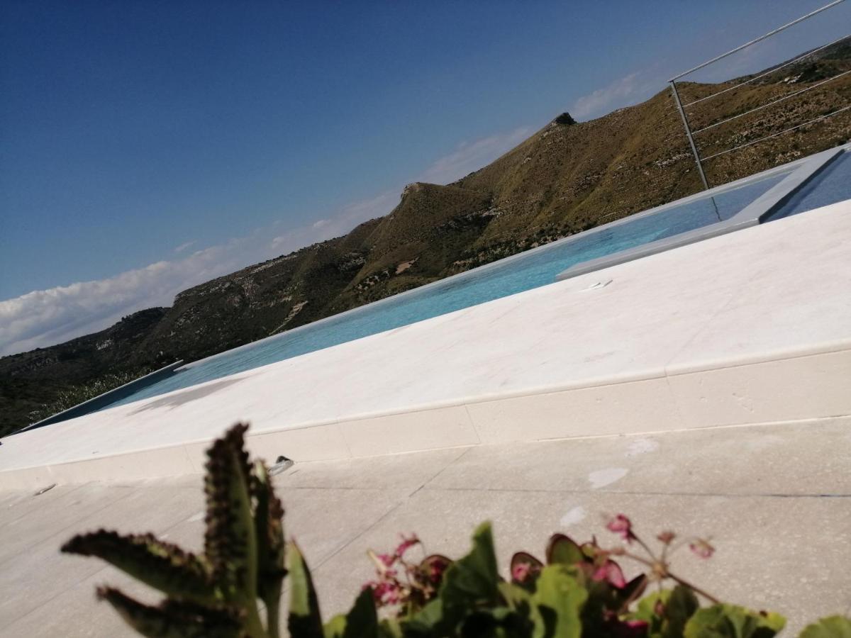 Villa Meriem Noto Kültér fotó